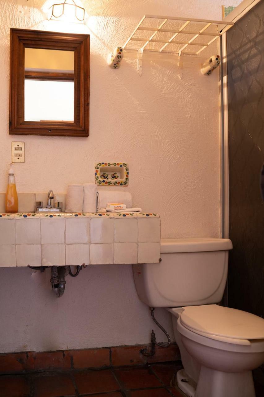 فندق Casa Shaguiba Crucecita  المظهر الخارجي الصورة